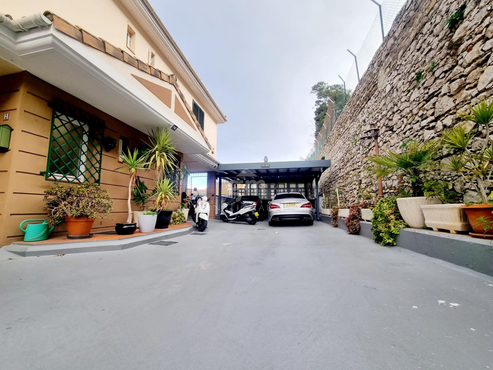 Image of South Barrack Mews